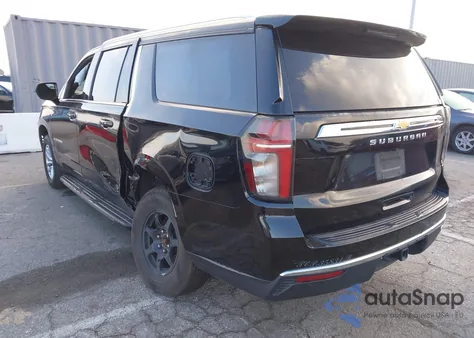 2021 Chevrolet Suburban 2Wd Ls z USA, uszkodzony, nr VIN 1GNSCBKD4MR310298